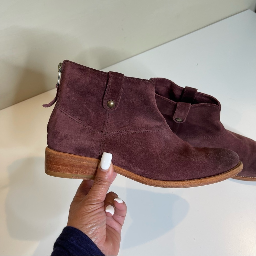 Johnston & Murphy Stephanie Stitched suede Ankle Bootie size 8.5 - Picture 5 of 9